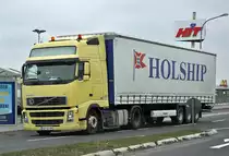 Volvo FH mit Pritschenauflieger  Holship  in Euskirchen - 08.04.2013