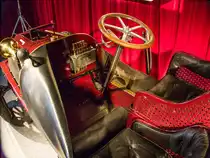 Innenraum des Renault Type K  Paris-Wien . Die 1300km lange Strecke wurde mit einemr Durchschnittsgeschwindigkeit von 62,5 Km/h absolviert. Aufnahme: World Series by Renault am 16.09.2012