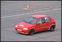 Peugeot 106 beim 45. ADAC-Renn-Slalom an der Steintrib�ne in N�rnberg am 14. April 2013.