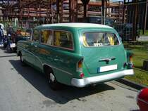 Opel Rekord P1 CarAvan. 1957 - 1960. Die Vorstellung dieses Modelles erfolgte auf der Frankfurter Automobilausstellung 1957. Der CarAvan konnte in zwei Motorisierungsvarianten geordert werden: 4-Zylinderreihenmotor mit 1.488 cm� und 45 PS (ab Modelljahr 1959 50 PS)oder 1.680 cm�  mit 55 PS. Oldtimertreffen Kokerei Zollverein am 05.05.2013.