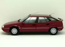 Citroen XM von Otto-Mobile aus Frankreich. Erst das zweite Modell dieses letzten  richtigen  gro�en Citroens. Gefertigt aus Resine, ohne bewegliche Teile, aber in einer kaum noch zu �berbietenden Qualit�t. Fotografiert im Mai 2013