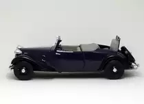 Citroen 11 B Cabriolet von 1938 - gebaut von SOLIDO im Ma�stab 1:18. Mai 2013.