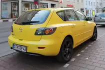 Mazda 3er in dreister Farbe - Augsburg, 27.4.12