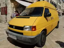 VW-T4 im Einsatz f�r HP(Hrvatska po�ta)in der Innenstadt von Dubrovnik; 130425