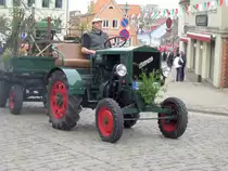 Ein alter Normag Oldtimer nimmt am Festumzug 400 Jahre Bergen 11.5.2013 teil