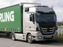 Ein noch getarnter Actros MpIII als  Erprobungsfahrzeug  in Krefeld Linn am 08.07.2008.