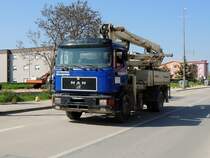 MAN mit Schwing-Betonpumpe auf den Strassen von Međugorje; 130424