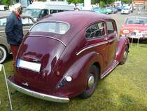 Heckansicht eines Ford Taunus G93 A Spezial Limousine. 1951 - 1952. Alt-Ford-Treffen am 12.05.2013 in Essen.