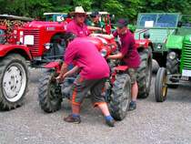  Starten  des Lindner BF22N am hchstgelegnen Parkplatz (764mN) des Bezirkes RIED i.I.; 080622