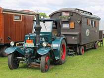 Ein wunderschnes Gespann: Lanz Bulldog mit Wohnanhnger, Treckertreff Aldekerk, 13.5.12