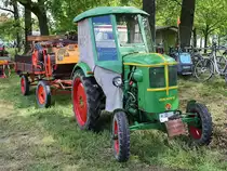 Deutz F1L 514, Baujahr 1956
1330 ccm, 15 PS, 5-Gang-Getriebe

Treckertreff Aldekerk, 13.5.12 