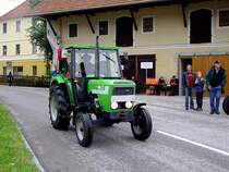 DEUTZ-FAHR D3607-KHD, findet sich zur Oldtimerveranstaltung in Rottenbach ein; 120902