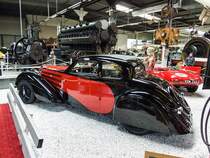 Bugatti 57 Ventoux Seitenansicht aufgenommen im Auto und Technik Museum am 17.11.2012