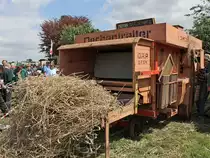 Dechentreiter Dreschmaschine auf dem Treckertreff Aldekerk, 13.5.12 