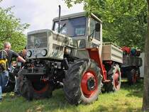 Aus der Frosch-(oder Hasen-)Perspektive: MC-trac 800 auf dem Treckertreff Aldekerk, 13.5.12 