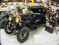 Mercedes-Benz Knight im Auto und Technik Museum Sinsheim, am 17.11.2012.