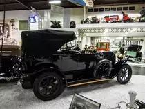 Mercedes-Benz Knight im Auto und Technik Museum Sinsheim, am 17.11.2012.