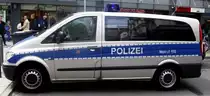 Ein Mercedes Benz Vito der Polizei Frankfurt am 31.05.13 