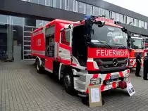 Mercedes Benz Axor R�stwagen Schiene der Berufsfeuerwehr Frankfurt am 15.06.13  beim Tag der Offenen T�r 

