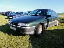 CITROEN XANTIA 1.9d(DieselKat) auf einem Wiesenparkplatz; 130613