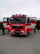 MAN TGM HLF von vorne am 15.06.13 in Frankfurt beim Tag der Offenen T�r 