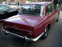 Heckansicht eines Simca 1300. 1963 - 1966. Oldtimertreffen Kokerei Zollverein am 02.06.2013.