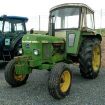 John Deere 2130 steht zum Verkauf am  Tag der offenen T�r  anl. Neuer�ffnung der CLAAS-Niederlassung in H�nfeld-Michelsrombach, Juni 2013