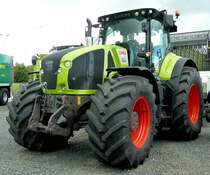 Axion 920 pr�sentiert am  Tag der offenen T�r  anl. Neuer�ffnung der CLAAS-Niederlassung in H�nfeld-Michelsrombach, Juni 2013