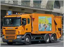 Scania G 360 M�llentsorgungsfahrzeug, mit Variopressaufbau zum Zusammenpressen des M�lls w�hrend des Einsammelns.  19.06.2013