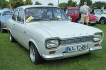 Ford Escort steht auf dem Ausstellungsgel�nde beim Sommerfest in Karlsdorf-Neuthart, Juni 2013