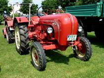 Porsche AP 18 ist beim Sommerfest in Karlsdorf-Neuthart ausgestellt, Juni 2013
