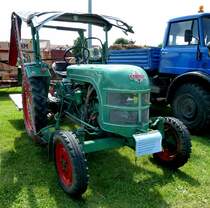 Kramer KL 220 steht auf dem Ausstellungsgel�nde beim Sommerfest in Karlsdorf-Neuthart im Juni 2013