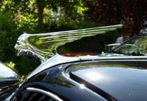 Citroen, K�hlerfigur an einem Oldtimer, Juli 2013