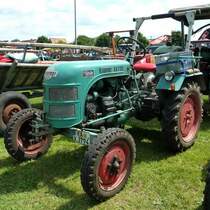 Kramer KA 110 steht beim Sommerfest in Karlsdorf-Neuthart, Juni 2013
