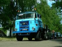 in der Warteschlange
ein W 50 vor der Anmeldung zum 7. Internatinalen Ostblock Fahrzeugtreffen in Ptnitz am 04.07.2008