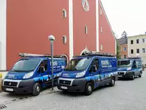 FIAT Multijet-115 ist in 3facher Aufmachung eines Dachdeckerbetriebes bei einer Baustelle erschienen; 130715