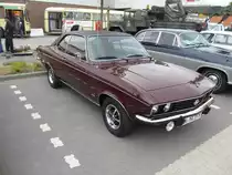 Opel Manta A 1900 Berlinetta 1973, tarragonarot auf dem
Oldtimertreffen beim T�V L�beck Juli 2013.