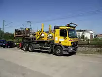 Mercedes Benz Actros mit Hebeb�hne und Zweiwege Einrichtung am 03.09.11 in Mannheim