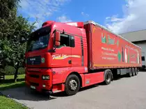 MAN TGA18.440 wartet geduldig auf seine Beladung; 130704