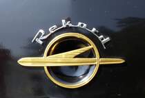 Opel, K�hleremblem eines Rekords von 1953, Juli 2013