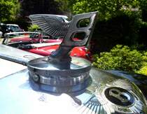 Bentley, K�hlerfigur an einem Oldtimer der englischen Nobelfirma, juli 2013