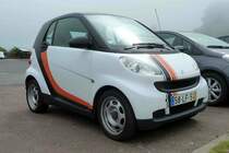 Smart steht am Vista do Rei/Azoren, Juli 2013