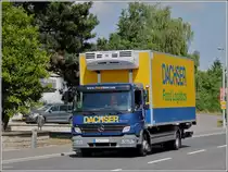 M-B Atego mit Khlkoffer unterwegs zum nchsten Kunden.  21.08.2013