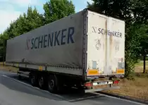 Sattelauflieger von NARKO als Pritsche - Plane mit festen Hecktren SCHENKER altes Logo der Spedition WLN-437 in Herten Sd 17/08/2013

