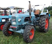 Eicher Mammut steht bei der Oldtimerausstellung der Traktorenfreunde Mackenzell im September 2013