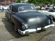 Heckansicht eines 1950´er Pontiac Chieftain Club Coupe. Oldtimer treffen Kokerei Zollverein am 01.09.2013.