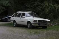 Opel Rekord Caravan
Das Fahrzeug war am 1.9.2013 im Rahmen des Dampftages am Piesberg in
Osnabrck ausgestellt.