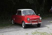 Etwas unter Laubbumen versteckt stand am 1.9.2013 dieser kleine  Prinz .
Das Fahrzeug wurde im Rahmen des Dampftages am Piesberg in
Osnabrck ausgestellt.