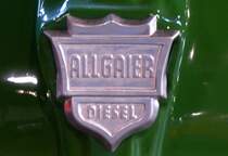 Allgaier, Khleremblem an einem Oldtimer-Traktor, die 1906 gegrndete schwbische Firma baute 1946 ihren ersten Traktor, wurde 1955 von Porsche bernommen, Sept.2013