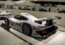 Porsche 911 GT1 '98 LeMans, Rückansicht. 650Ps, max 350 KM/H. Aufnahme: Porsche Museum am 30.11.2012